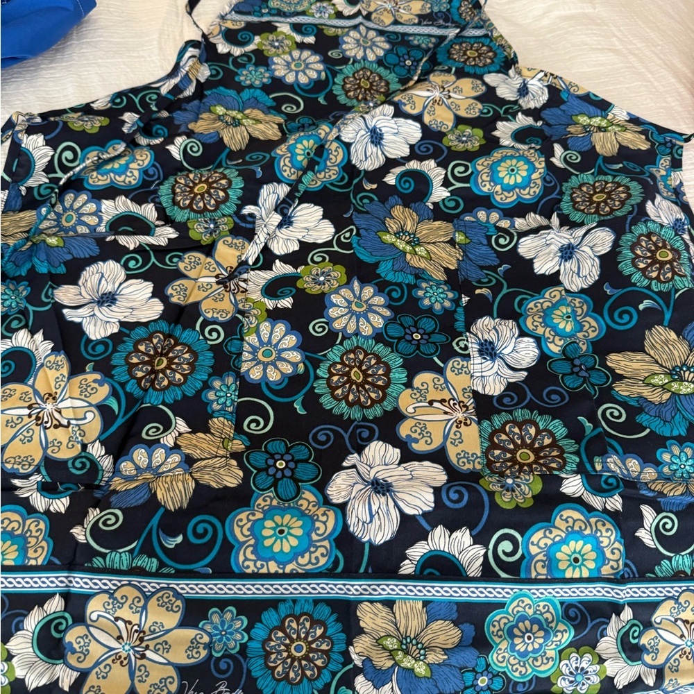 Set of 2 Vera Bradley Mom and Daughter apron Blue and Green Floral